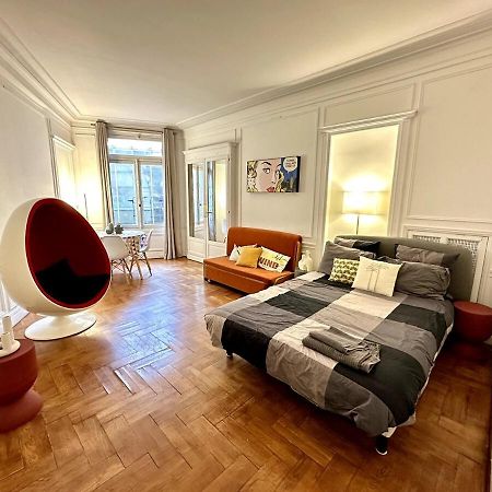 A Luxurious Apartment With Ac On Promenade Des Anglais Ницца Экстерьер фото