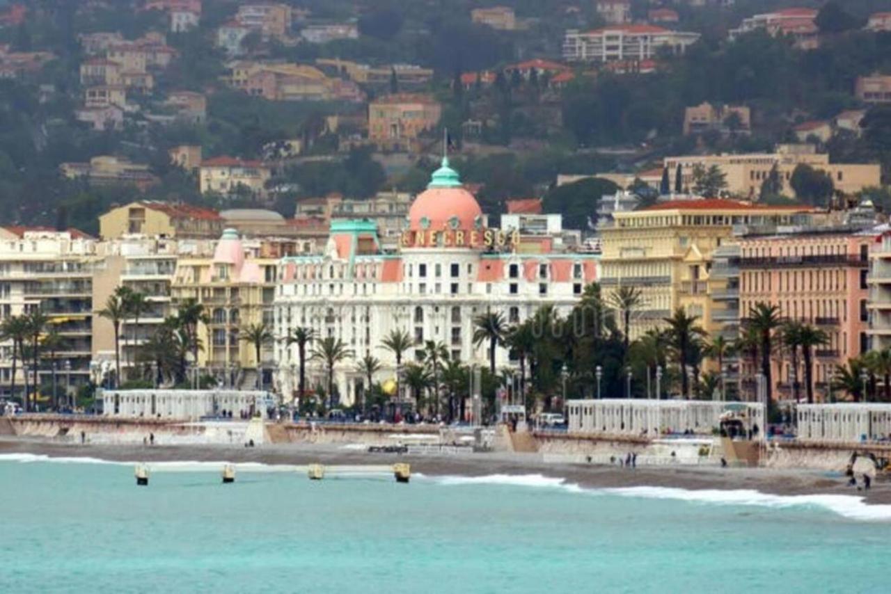 A Luxurious Apartment With Ac On Promenade Des Anglais Ницца Экстерьер фото