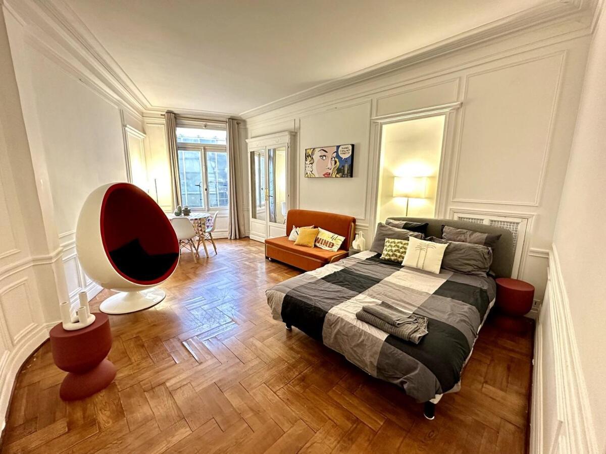 A Luxurious Apartment With Ac On Promenade Des Anglais Ницца Экстерьер фото